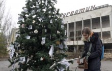 Вперше за 33 роки у Прип'яті встановили новорічну ялинку (фоторепортаж, відео)