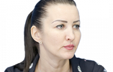 "Правильно выбирать подарки по принципу "просто уделить внимание", а не "обязательно удивить до потери сознания"