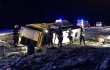 В Эстонии слетел с трассы рейсовый автобус с 67 пассажирами: девять пострадавших