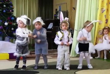 Підбірка найкращих коубів про новорічні ранки в дитсадках