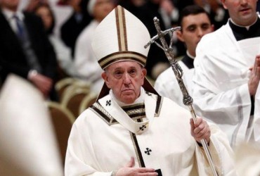 Папа Римский разрешил благословлять однополые пары