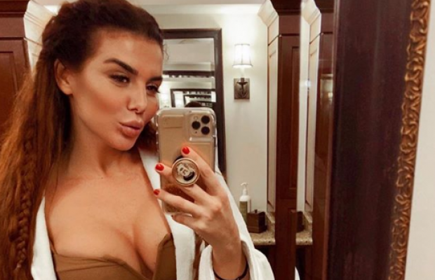 Экс-"виагра" выложила откровенное фото в белье