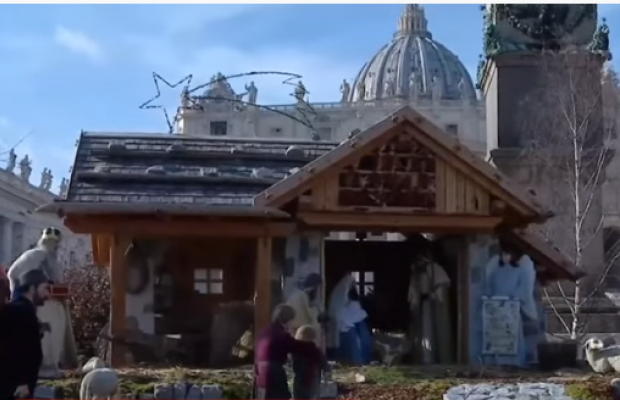 У Ватикані тисячі людей зібрались на освячення Папою різдвяного вертепа (відео)