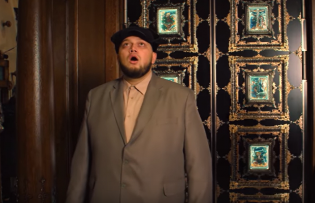 З Пугачовою і Галкіним: український співак знявся у новорічному фільмі Івлєєвої (відео)