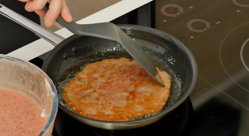 Печеночный торт к праздничному столу на Новый год: рецепт (видео)