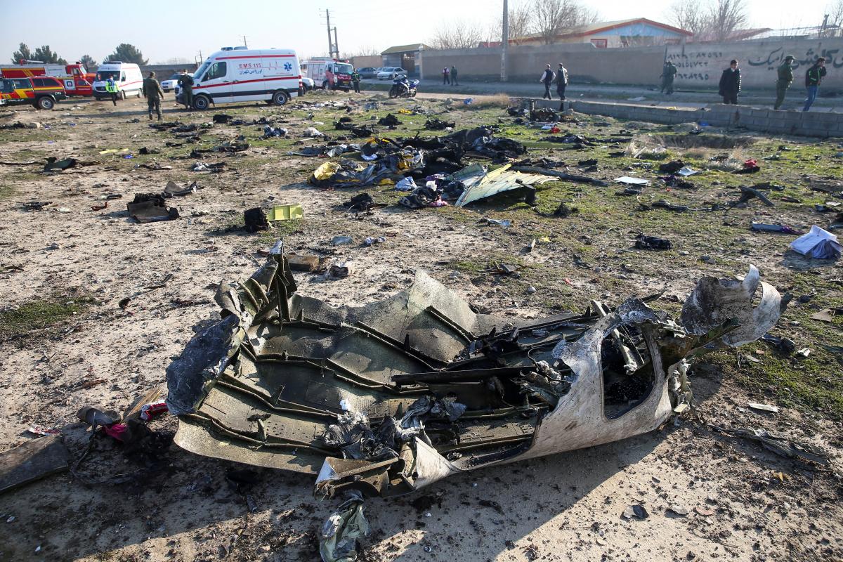Иранские военные сбили самолет украинской авиакомпании после вылета из Тегерана / фото REUTERS