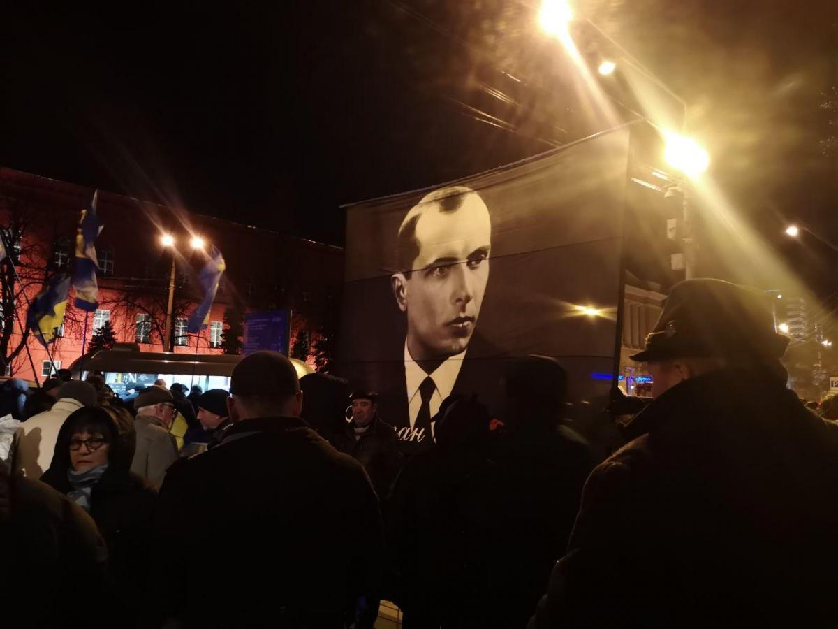 В Ізраїлі занепокоєні тим, що в Україні вшановують "антисемітських ідеологів" / comments.ua В Ізраїлі занепокоєні тим, що в Україні вшановують "антисемітських ідеологів" / comments.ua