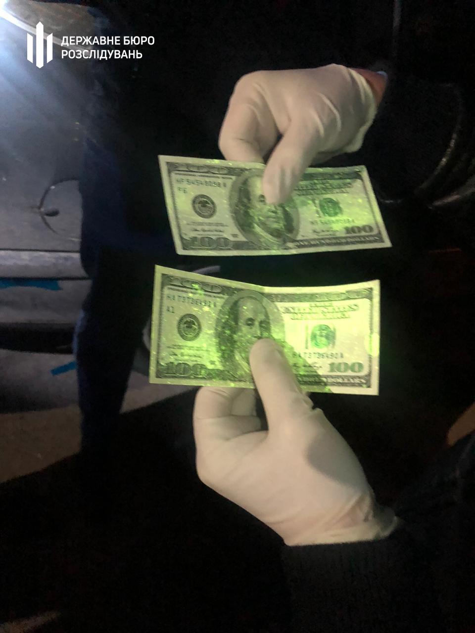 На Львівщині правоохоронці затримали податківця на хабарі 30 тисяч гривень - ДБР На Львівщині правоохоронці затримали податківця на хабарі 30 тисяч гривень - ДБР
