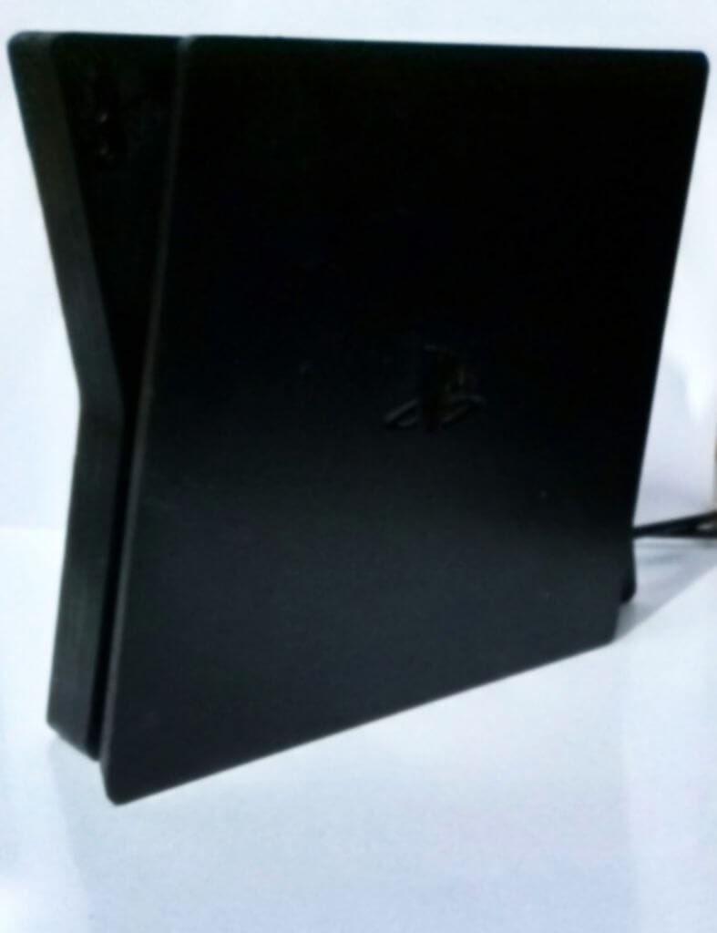 Інсайдер стверджує, що так виглядає DevKit консолі Playstation 5 / twitter.com Інсайдер стверджує, що так виглядає DevKit консолі Playstation 5 / twitter.com
