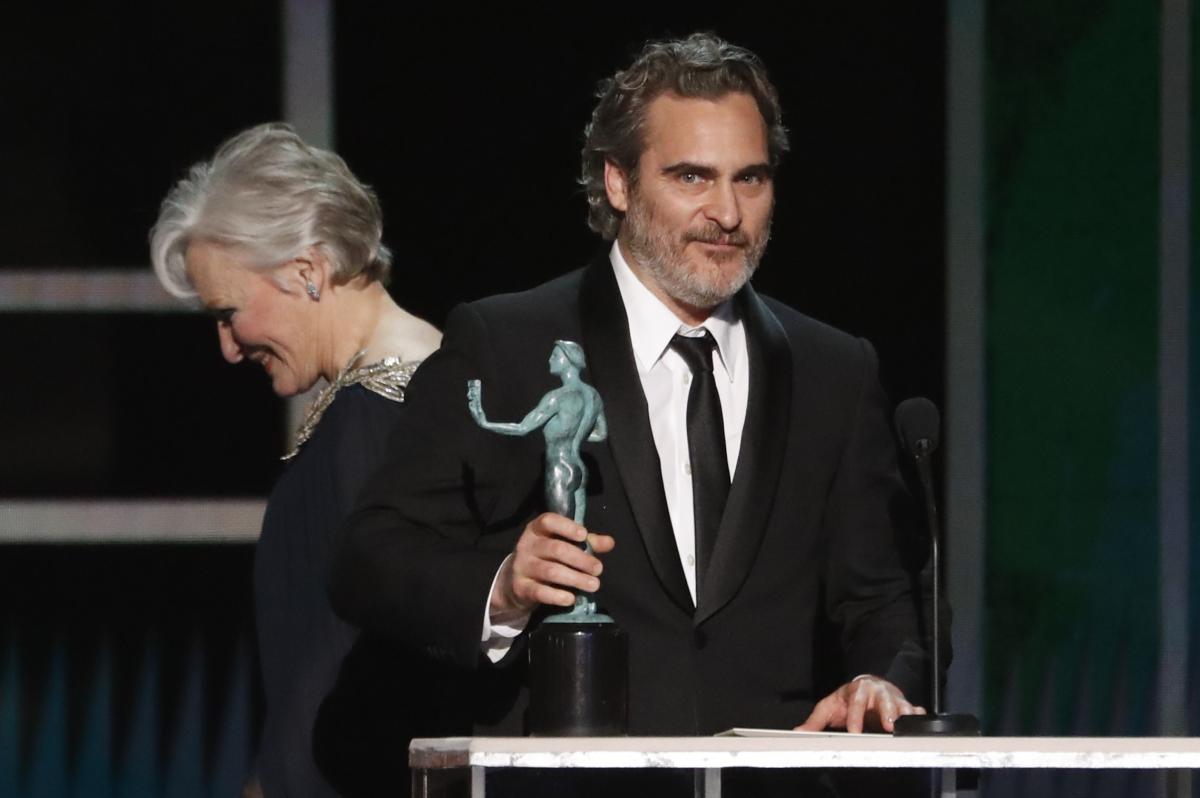 Хоакин Феникс на церемонии вручения премии SAG / REUTERS Хоакин Феникс на церемонии вручения премии SAG / REUTERS