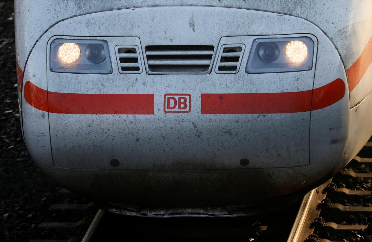 В Мининфраструктуры назвали год, когда немцев привлекут к пассажирским перевозкам украинцев  / REUTERS