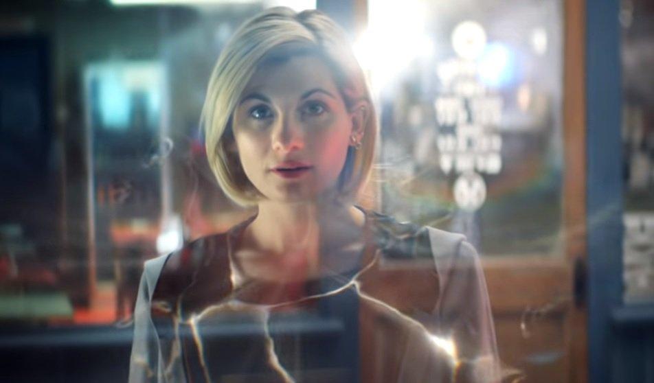 Джоди Уиттакер появилась в одиннадцатом сезоне и стала первой женщиной в роли Доктора \ скриншот с видео