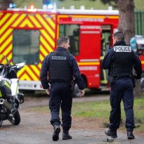 Knife-wielding attacker shot dead after killing one, injuring others in Paris