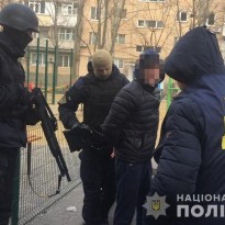 В Николаеве задержали вооруженную банду за вымогательство 660 тысяч гривен 