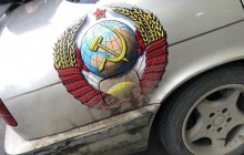 Обклеїв авто символікою і змінив номери на радянські: на Одещині затримали фаната СРСР (фото)