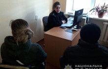 На Одещині діти поскаржилися на батьків у поліцію, бо ті регулярно з них знущалися
