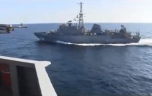 Российский корабль совершил опасные маневры рядом с эсминцем США (видео)