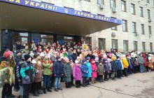 У Житомирі в рамках міжнародної акції близько 100 осіб заспівали колядку (фоторепортаж)