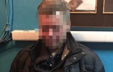 У київському метро п’яний пасажир напав на копа (фото)