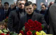 Зеленский и руководители государства почтили память погибших в авиакатастрофе в Иране украинцев