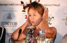 В Украину не пустили звезду сериала "Даша Васильева" Ларису Удовиченко и еще двоих актеров