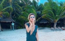Лобода соблазнила сеть в крохотном бикини на пляже (фото)