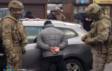 У Рівному троє чоловіків намагались продати 56 кілограмів ртуті за півмільйона гривень (фото, відео)