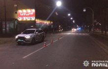 Под Киевом автомобиль патрульных сбил на переходе мужчину: пострадавший госпитализирован (фото)