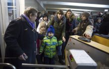 Приймають сім засобів оплати: у київському метро найближчим часом замінять турнікети на 15 станціях