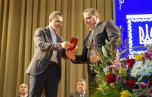 Президент наградил сотрудников одного из самых почетных университетов Украины