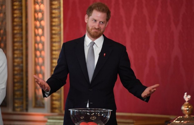 Принц Гаррі продовжує виконувати "королівські обов’язки" і записав перше відеозвернення (фото, відео)