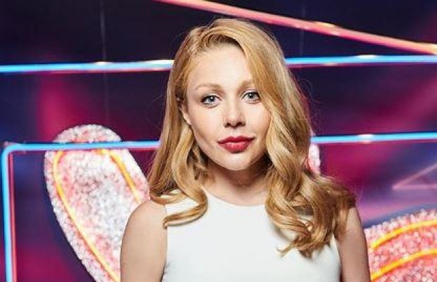 Тина Кароль щегольнула сексуальным "луком" (фото)