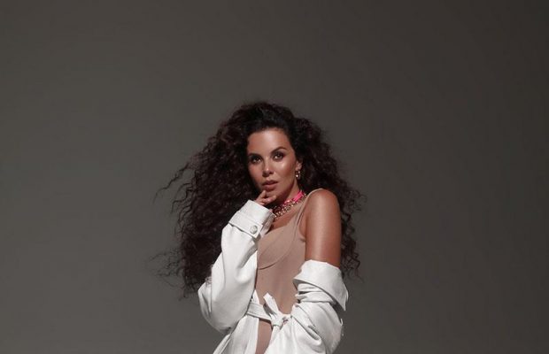 Каменських показала гарячий уривок кліпу на нову пісню іспанською (відео)