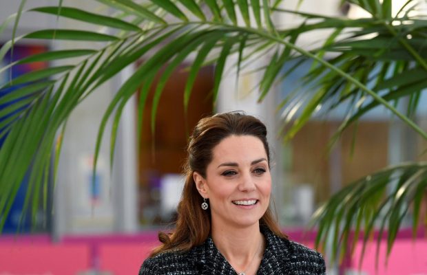 Як Мерилін Монро: коротка спідниця Кейт Міддлтон піднялася на вітрі (фото, відео)