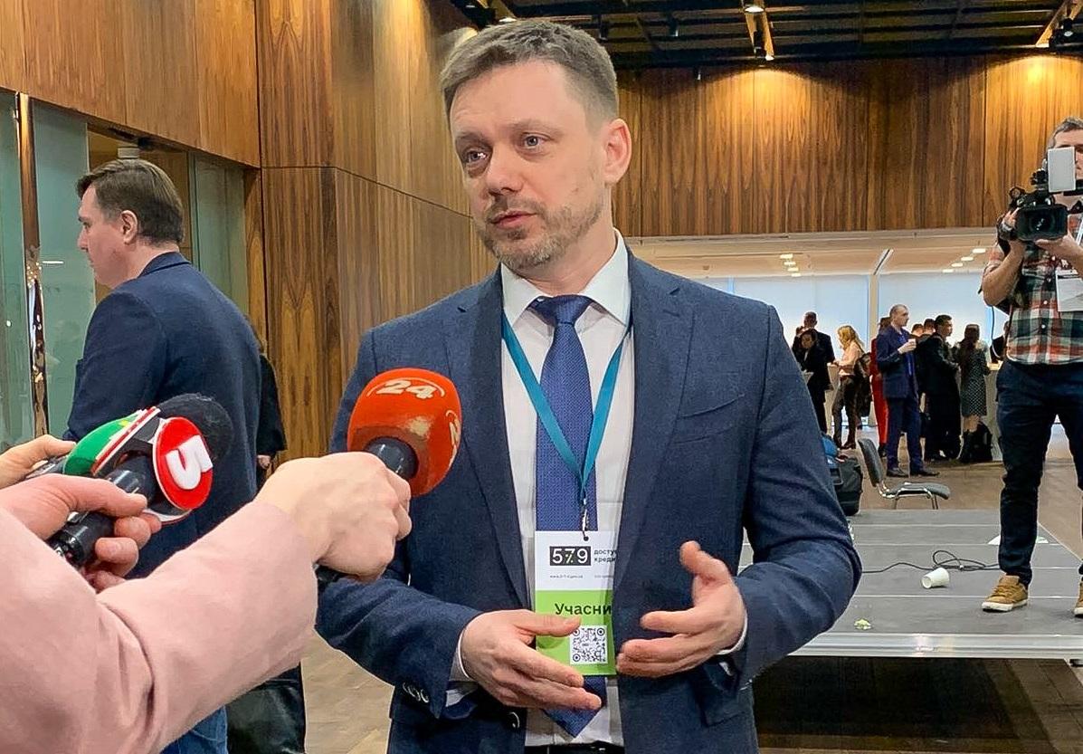 Мецгер певен, що результати щодо програми «Доступні кредити 5-7-9%» будуть приголомшливими Мецгер певен, що результати щодо програми «Доступні кредити 5-7-9%» будуть приголомшливими