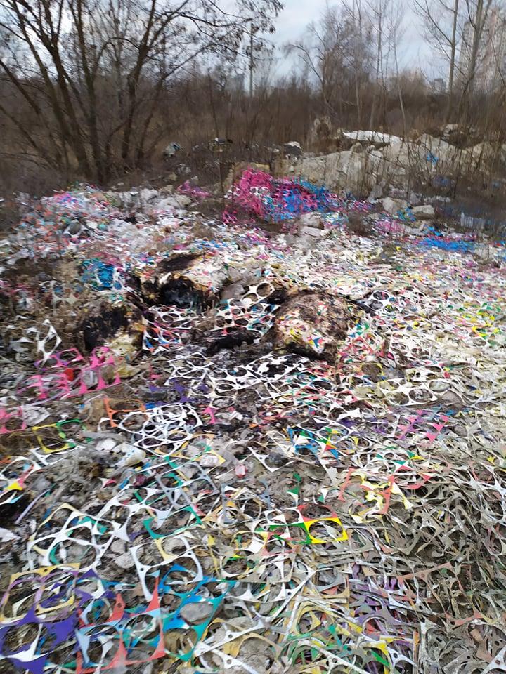 Мусора действительно много / Фото: Владимир Кулик, Facebook Мусора действительно много / Фото: Владимир Кулик, Facebook