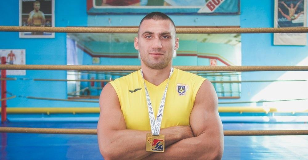 Выхрист не устоял перед предложением промоутерской компании / фото: НОК Украины Выхрист не устоял перед предложением промоутерской компании / фото: НОК Украины