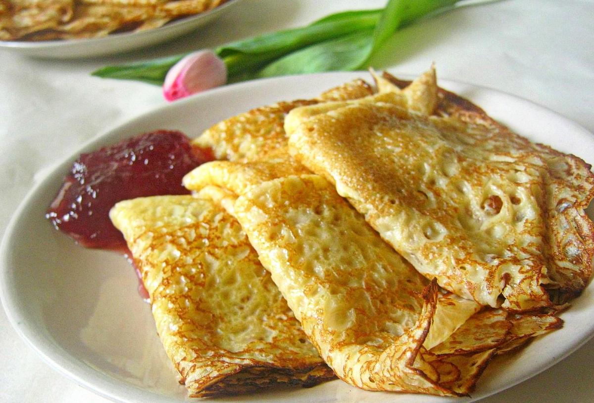 Как приготовить блины на молоке / sous-chef.ru Как приготовить блины на молоке / sous-chef.ru