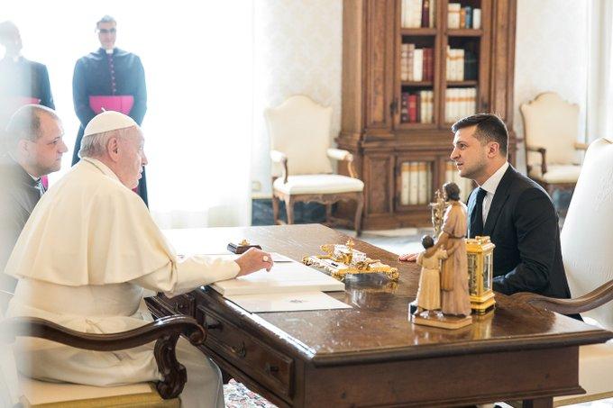 Володимир Зеленський зустрівся з Папою Римським / twitter.com/ZelenskyyUa Володимир Зеленський зустрівся з Папою Римським / twitter.com/ZelenskyyUa