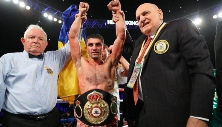 Далакян ще жодного разу не програв / фото: BoxingScene Далакян ще жодного разу не програв / фото: BoxingScene