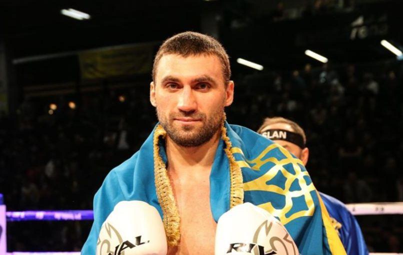 Вихрист вже дебютував у профі з яскравої перемоги нокаутом / фото: facebook.com/ECBOXING Вихрист вже дебютував у профі з яскравої перемоги нокаутом / фото: facebook.com/ECBOXING