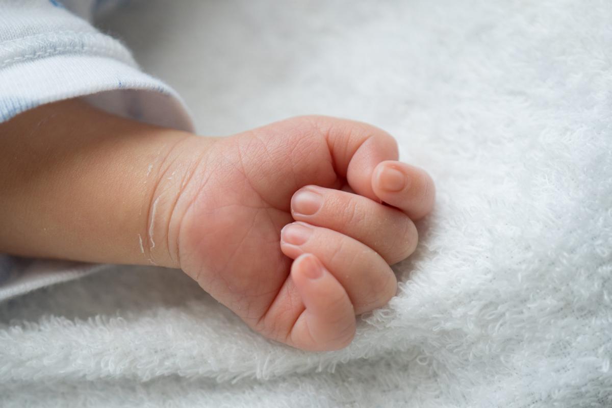 Мертвого хлопчика у вигрібній ямі знайшли медики / фото vsn.com.ua Мертвого хлопчика у вигрібній ямі знайшли медики / фото vsn.com.ua