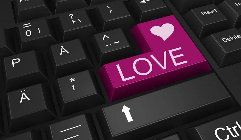 Як безпечно знайомитися в інтернеті 14 лютого / фото pixabay.com Як безпечно знайомитися в інтернеті 14 лютого / фото pixabay.com