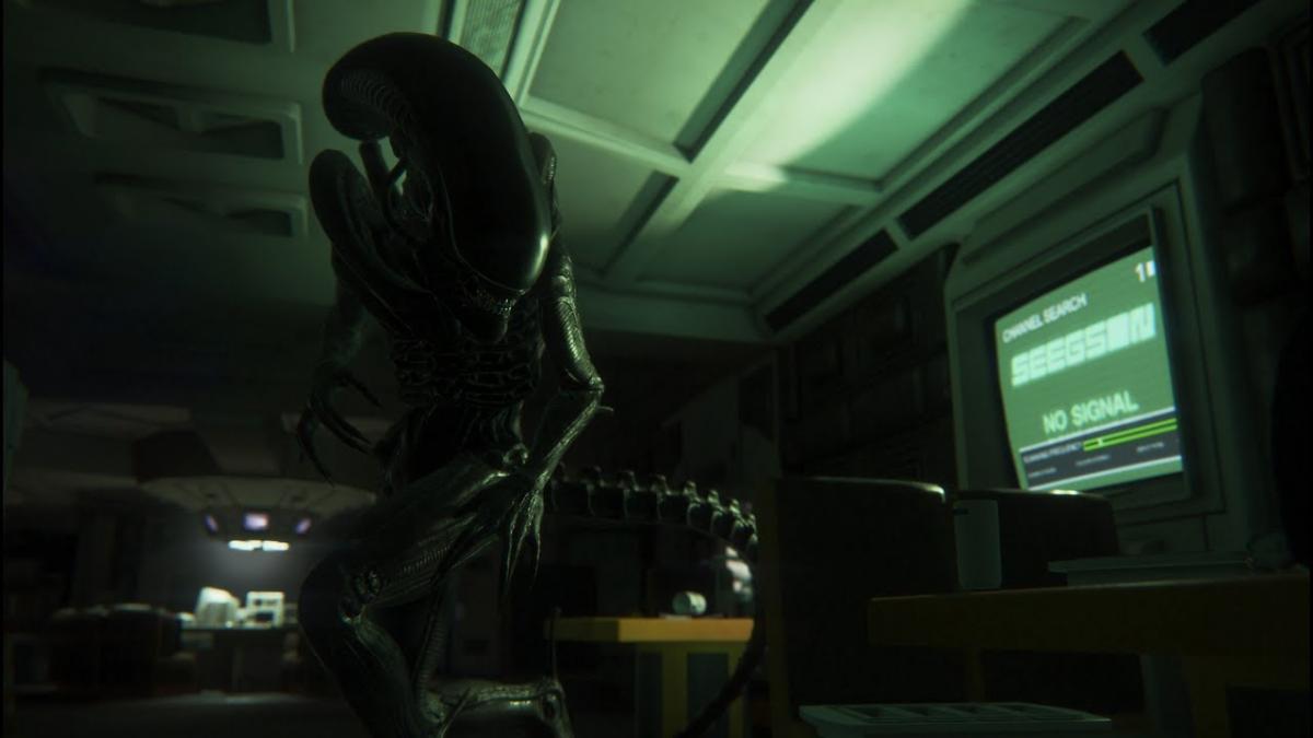 Чужой в Alien: Isolation умел сильно напугать / скриншот из игры