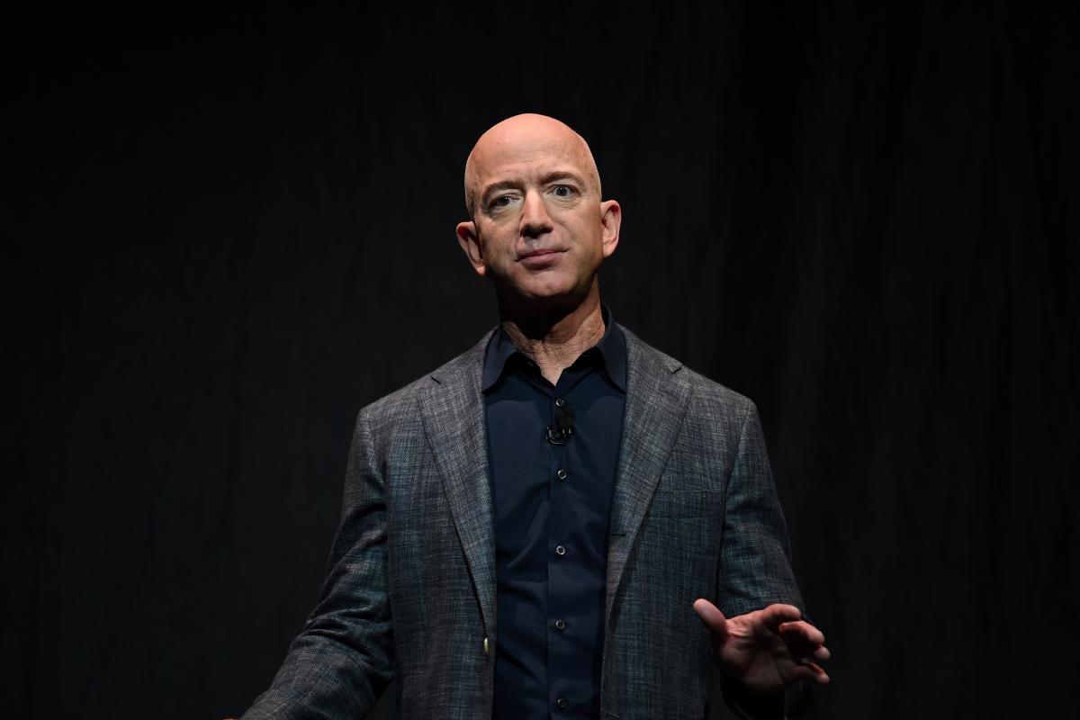 40 інвесторів відмовилися вкласти $50 тисяч у Amazon: сьогодні вони б стали мільярдерами 40 інвесторів відмовилися вкласти $50 тисяч у Amazon: сьогодні вони б стали мільярдерами