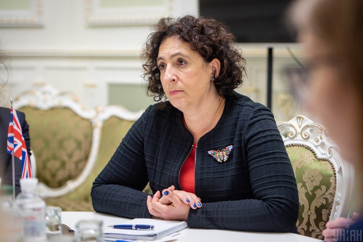 Посол подчеркнула, что если бы Россия прекратила вторжение в Украину, то опасности для гражданских не было бы / фото УНИАН Посол подчеркнула, что если бы Россия прекратила вторжение в Украину, то опасности для гражданских не было бы / фото УНИАН
