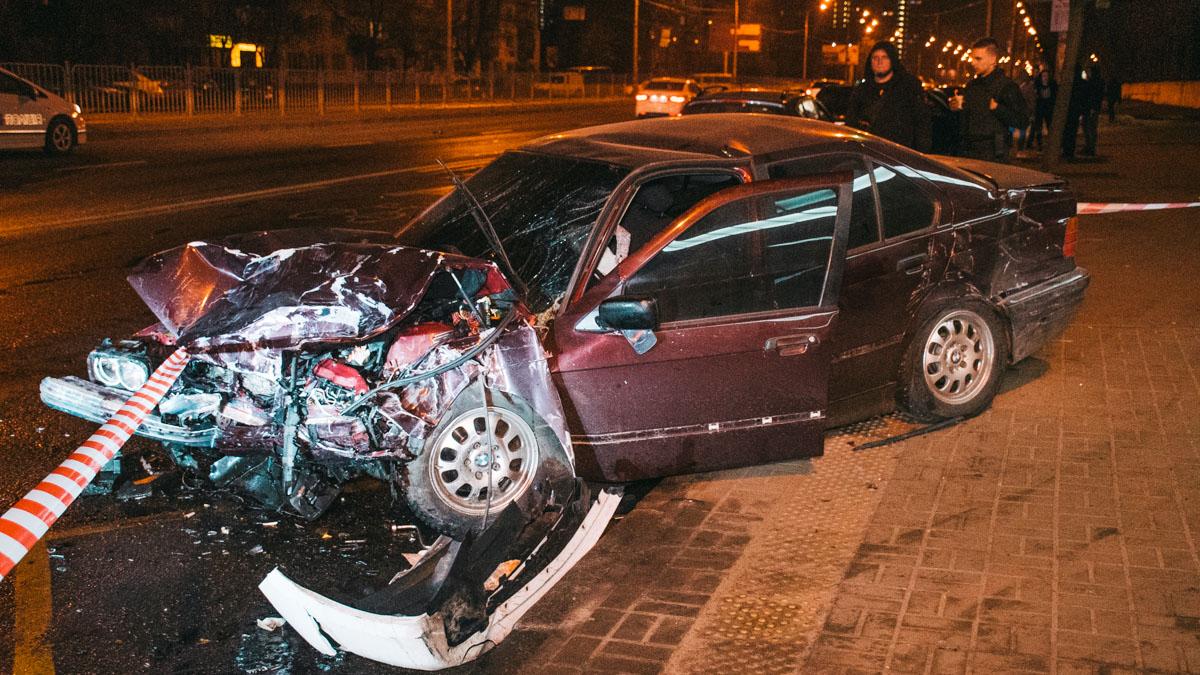В Киеве произошла авария с пострадавшими / Информатор В Киеве произошла авария с пострадавшими / Информатор