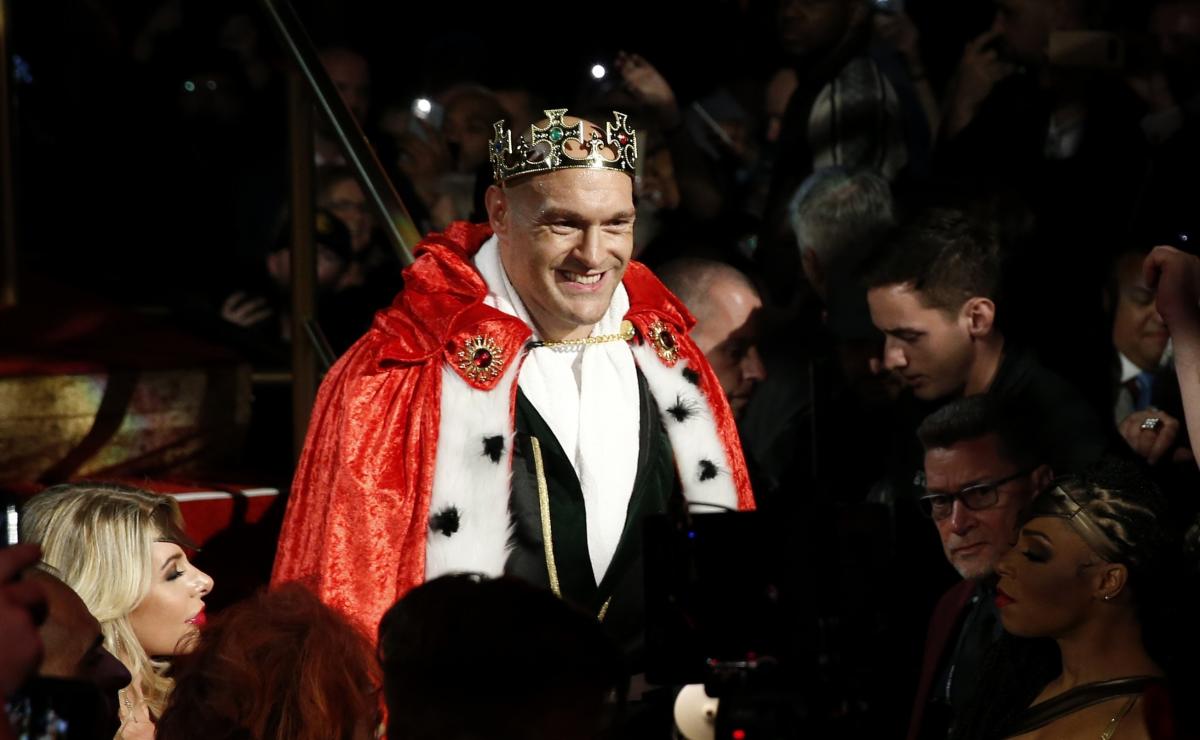 'Это разочаровывает': знаменитый боксер считает, что Фьюри избегает боя с Усиком