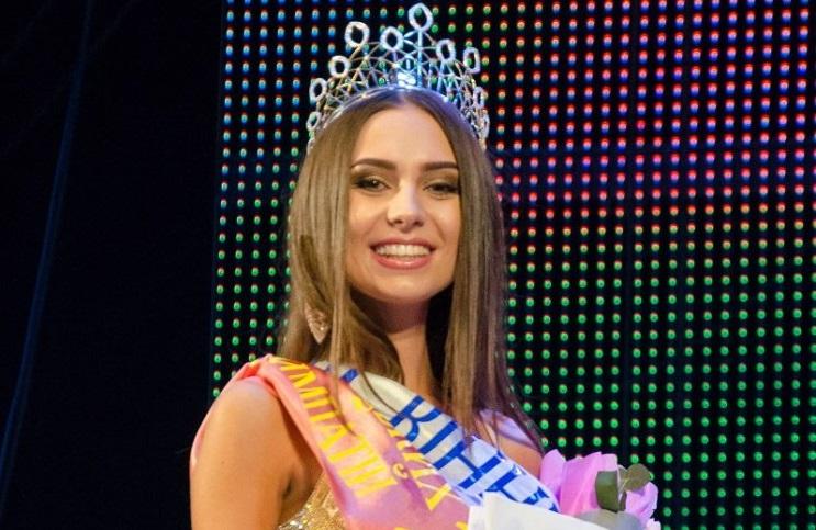 Дівчина виборола титул "Міс Вінниця" у 2017 році Фото: vn.depo.ua Дівчина виборола титул "Міс Вінниця" у 2017 році Фото: vn.depo.ua