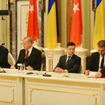 Ukraine, Turkey sign framework agreement on cooperation in defense sector